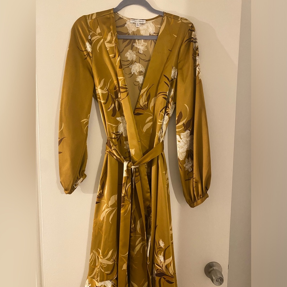 Express X Rocky Barnes Satin Kimono with Tie